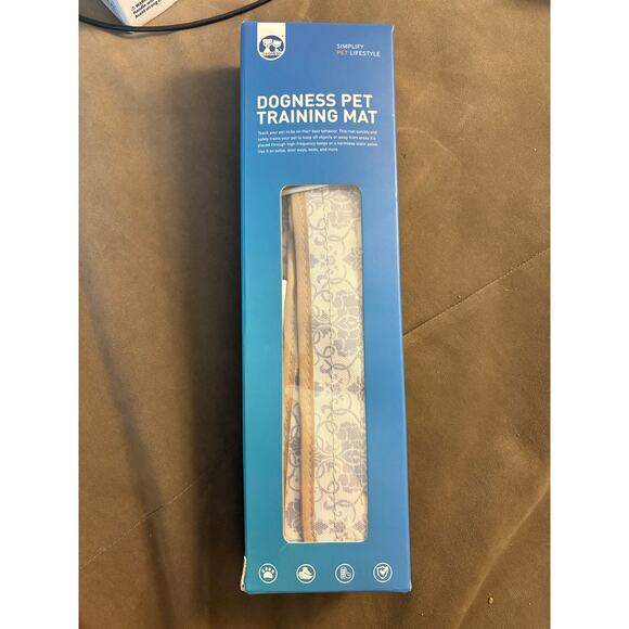 DOGNESS Pet training mat elegant print new in box - Picture 1 of 5